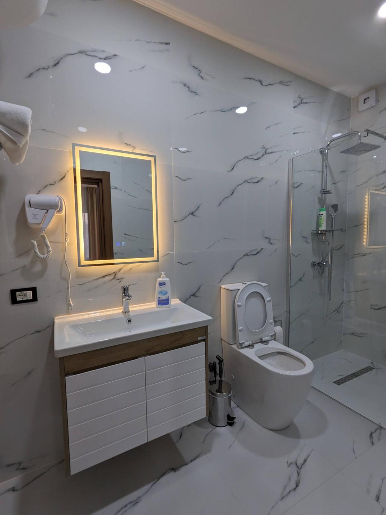 Hotel Aleks Shkodër Dış mekan fotoğraf