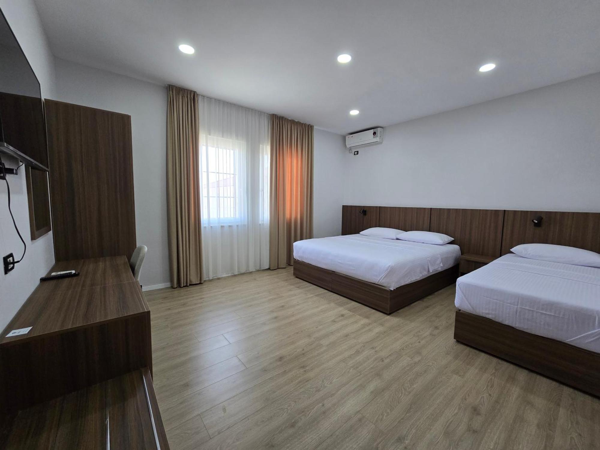 Hotel Aleks Shkodër Dış mekan fotoğraf