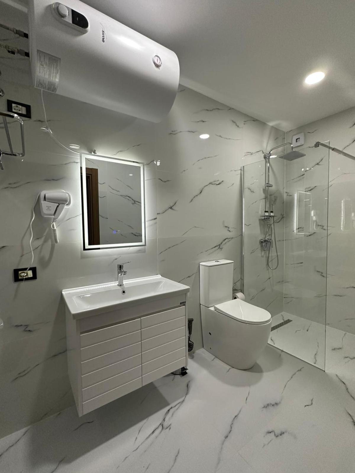 Hotel Aleks Shkodër Dış mekan fotoğraf