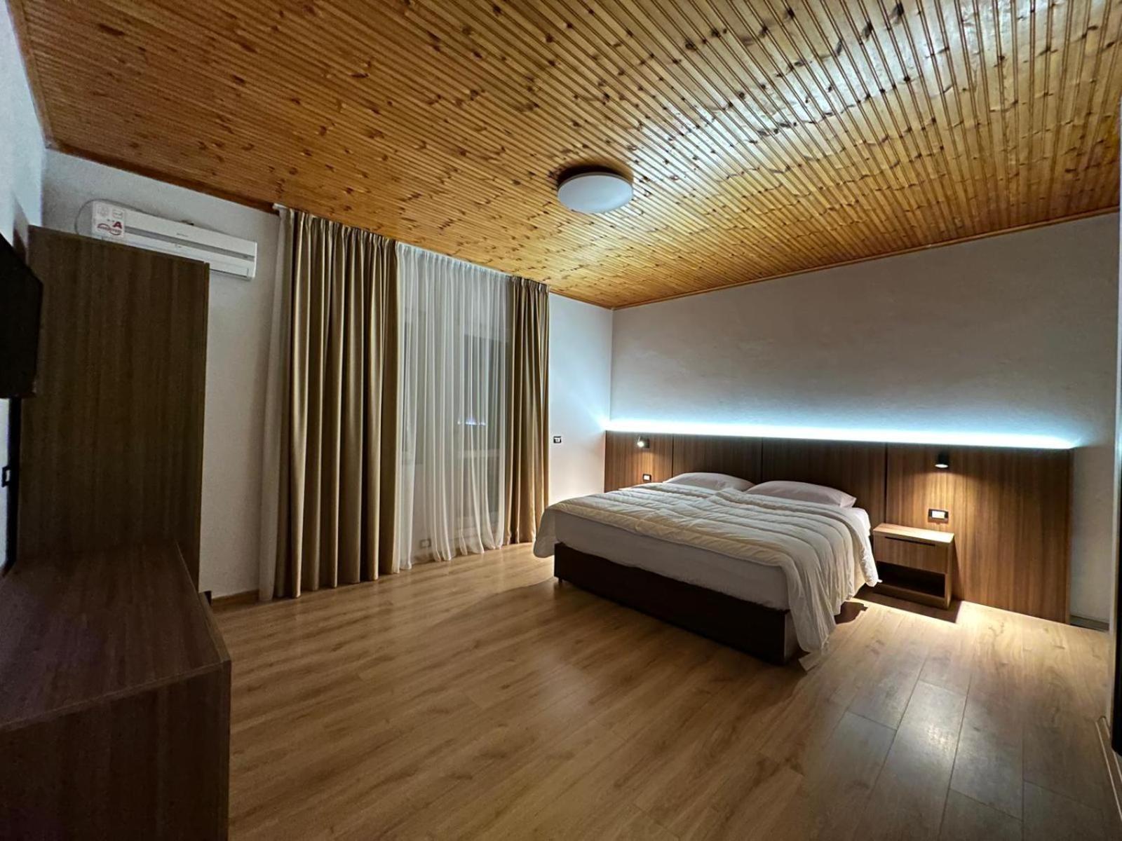 Hotel Aleks Shkodër Dış mekan fotoğraf