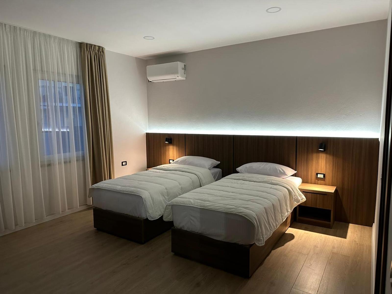 Hotel Aleks Shkodër Dış mekan fotoğraf